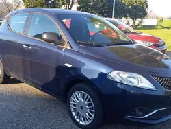 Blu metall. Usata 2016 Lancia Ypsilon Silver Due volumi | 10.500 € (Buon prezzo)