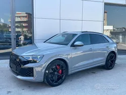 Nuova 2025 Audi RS Q8 Performance SUV | 179.000 € (Molto cara)