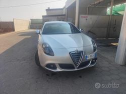 Grigio Usata 2015 Alfa Romeo Giulietta Exclusive Due volumi | 10.000 € (Buon prezzo)