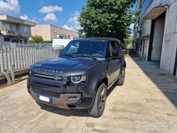 Grigio Usata 2023 Land Rover Defender SUV | 60.000 € (Buon prezzo)