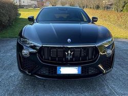 Nero Usata 2019 Maserati Levante GranLusso SUV | 36.900 € (Buon prezzo)