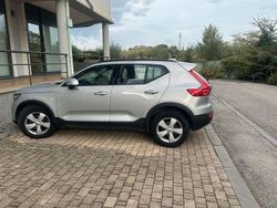 Grigio Usata 2022 Volvo XC40 SUV | 26.000 € (Buon prezzo)