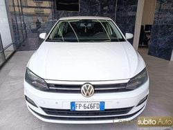 Grigio scuro Usata 2018 VW Polo Trendline Tre volumi | 9499 € (Buon prezzo)