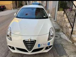 Bianco Usata 2011 Alfa Romeo Giulietta Progression Tre volumi | 9500 € (Cara)