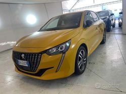 Giallo Usata 2022 Peugeot 208 Allure Due volumi | 13.900 € (Buon prezzo)