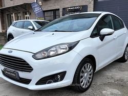 Bianco Usata 2013 Ford Fiesta Tre volumi | 5200 € (Buon prezzo)