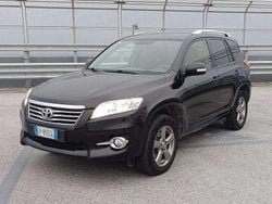 Nero Usata 2013 Toyota RAV4 Lounge SUV | 6999 € (Super prezzo)