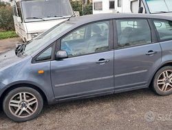 Usata 2005 Ford C-MAX Monovolume | 1000 €