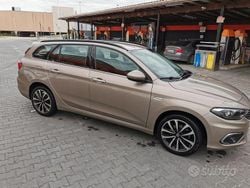 Bronzo Usata 2017 Fiat Tipo Lounge Station wagon | 8500 € (Buon prezzo)