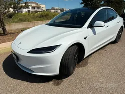 Usata 2024 Tesla Model 3 Tre volumi | 30.000 € (Buon prezzo)