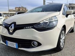 Beige Usata 2016 Renault Clio IV Life Tre volumi | 4900 € (Super prezzo)