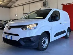 Bianco Usata 2021 Toyota Proace Active Furgone | 18.500 € (Molto cara)