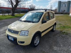 Giallo Usata 2004 Fiat Panda 4x4 Climbing Due volumi | 6300 € (Molto cara)