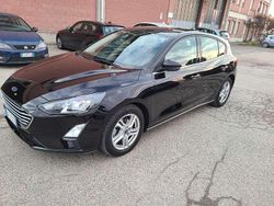 Nero Usata 2021 Ford Focus Tre volumi | 8700 € (Buon prezzo)