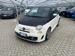 Bianco / tetto nero Usata 2016 Abarth 595 Due volumi | 14.990 € (Buon prezzo)