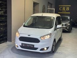 Bianco Usata 2017 Ford Tourneo Courier Monovolume | 7990 € (Buon prezzo)