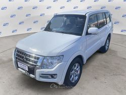 Bianco Usata 2016 Mitsubishi Pajero Instyle SUV | 20.900 € (Ottimo prezzo)