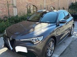 Grigio scuro Usata 2019 Alfa Romeo Stelvio Super SUV | 20.999 € (Buon prezzo)