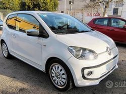 Bianco Usata 2012 VW up! Due volumi | 4700 € (Buon prezzo)