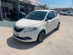 Bianco Usata 2017 Lancia Ypsilon Gold Due volumi | 9500 € (Buon prezzo)