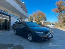 Usata 2007 Honda Accord Station wagon | 2900 €