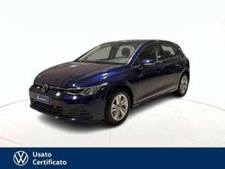 Blu pastello Usata 2024 VW Golf Life Tre volumi | 24.700 € (Buon prezzo)