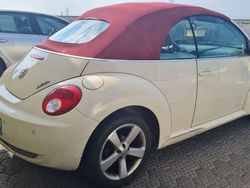 Beige Usata 2007 VW Beetle Edition Cabrio | 6900 € (Buon prezzo)