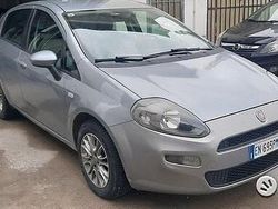 Grigio Usata 2012 Fiat Grande Punto Due volumi | 3500 € (Buon prezzo)