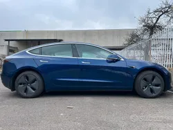 Usata 2020 Tesla Model 3 Tre volumi | 22.500 € (Buon prezzo)