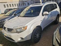 Bianco Usata 2011 Mitsubishi Outlander SUV | 3200 € (Ottimo prezzo)