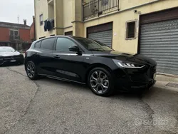 Usata 2023 Ford Focus ST Tre volumi | 23.499 € (Buon prezzo)