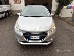 Grigio Usata 2014 Peugeot 208 Access Due volumi | 4999 €