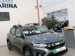 Grigio Usata 2024 Dacia Sandero Stepway Due volumi | 17.000 € (Buon prezzo)
