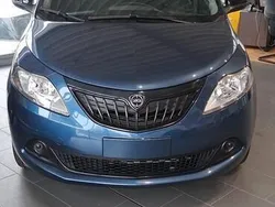 Blu Nuova 2024 Lancia Ypsilon S Due volumi | 15.900 € (Buon prezzo)