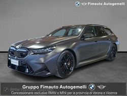 Grigio opaco / metallizzato Usata 2025 BMW M5 Comfort Edition Station wagon | 145.500 € (Molto cara)