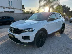 Bianco Usata 2018 VW T-Roc R-line SUV | 18.999 € (Buon prezzo)