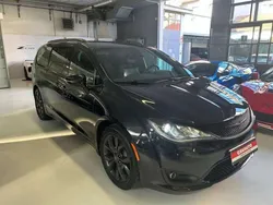 Grigio Usata 2018 Chrysler Pacifica Limited SUV | 18.900 €