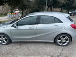 Grigio Usata 2014 Mercedes A180 Tre volumi | 13.000 € (Buon prezzo)