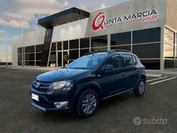 Nero Usata 2013 Dacia Sandero Lauréate Due volumi | 3490 € (Super prezzo)