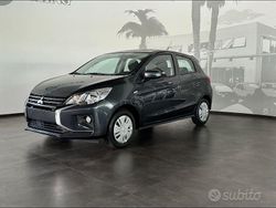 Nero Nuova 2025 Mitsubishi Space Star Invite Tre volumi | 14.700 € (Buon prezzo)