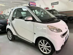 Bianco Usata 2010 Smart ForTwo Coupé Passion Due volumi | 4990 € (Buon prezzo)