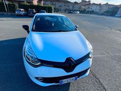 Bianco Usata 2013 Renault Clio IV Tre volumi | 5500 € (Molto cara)