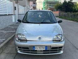 Grigio Usata 2004 Fiat 600 Tre volumi | 1000 €