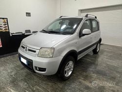 Grigio Usata 2010 Fiat Panda 4x4 Due volumi | 6500 € (Buon prezzo)