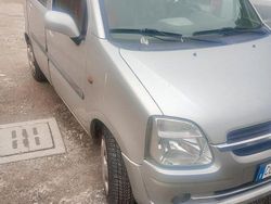 Grigio Usata 2004 Opel Agila Due volumi | 1500 €