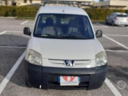 Usata 2006 Peugeot Partner Monovolume | 2800 € (Buon prezzo)