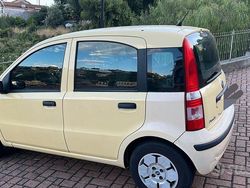 Giallo Usata 2007 Fiat Panda Tre volumi | 1500 €