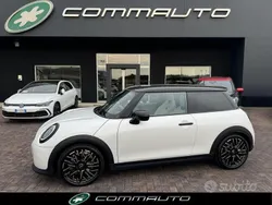 Bianco Usata 2024 Mini Cooper S Favoured Due volumi | 36.550 €
