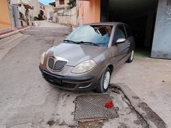 Grigio Usata 2004 Lancia Ypsilon Due volumi | 1500 € (Buon prezzo)