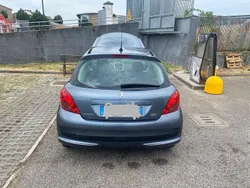 Usata 2006 Peugeot 207 | 2700 € (Molto cara)